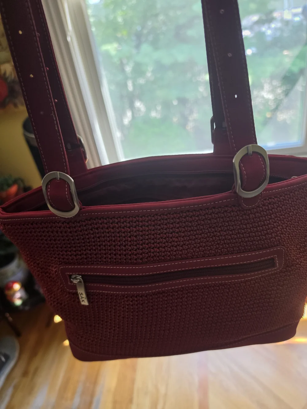 ✨️🧣The Sak Burgundy Tote Bag with Scarf Charm